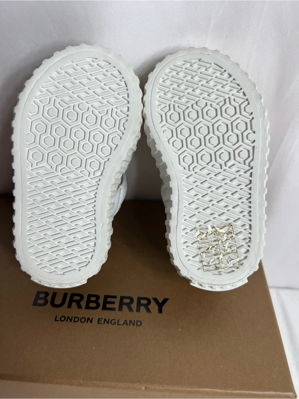 Burberry Newborn Sneaker w/Single Strap